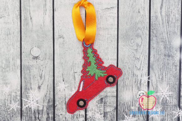 Review: Christmas Car with Tree Ornament